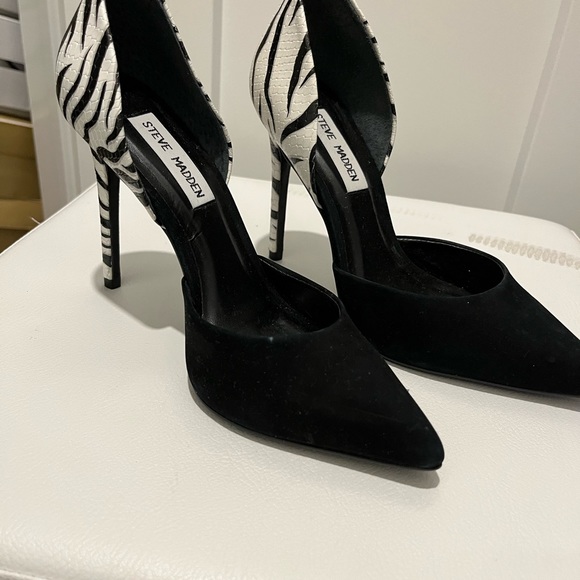 Excellent condition, worn once - Picture 3 of 3